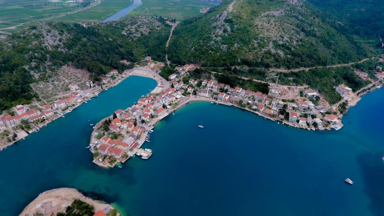 Apartment Antun - Adriatic Coast Retreat بلاتشي المظهر الخارجي الصورة
